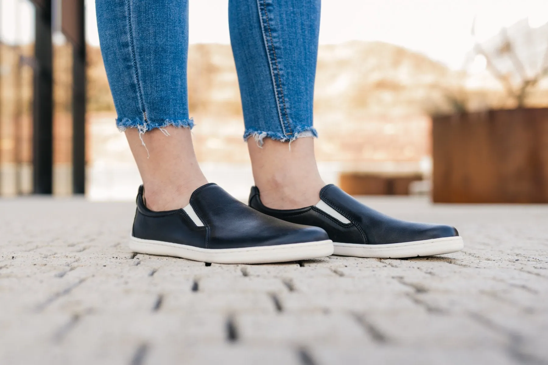 Barefoot Sneakers - Be Lenka Eazy Neo - Black & White Shoes_Be Lenka_Footwear