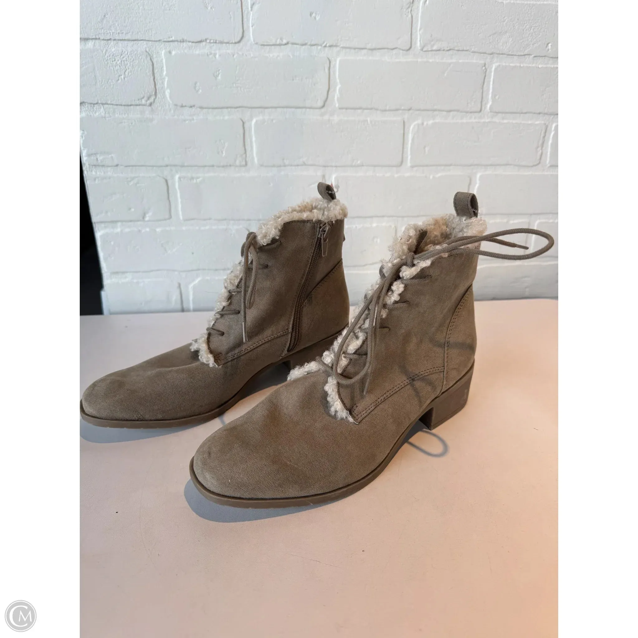 Boots Ankle Flats By Kenneth Cole Reaction In Tan, Size: 8.5