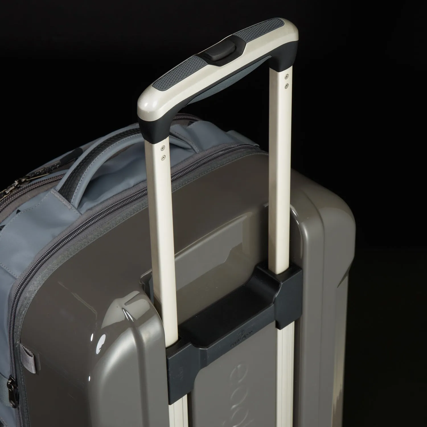 Eagle Creek Exploration Series 22" 2-Wheel Carry-On Luggage Bags Eagle-Creek