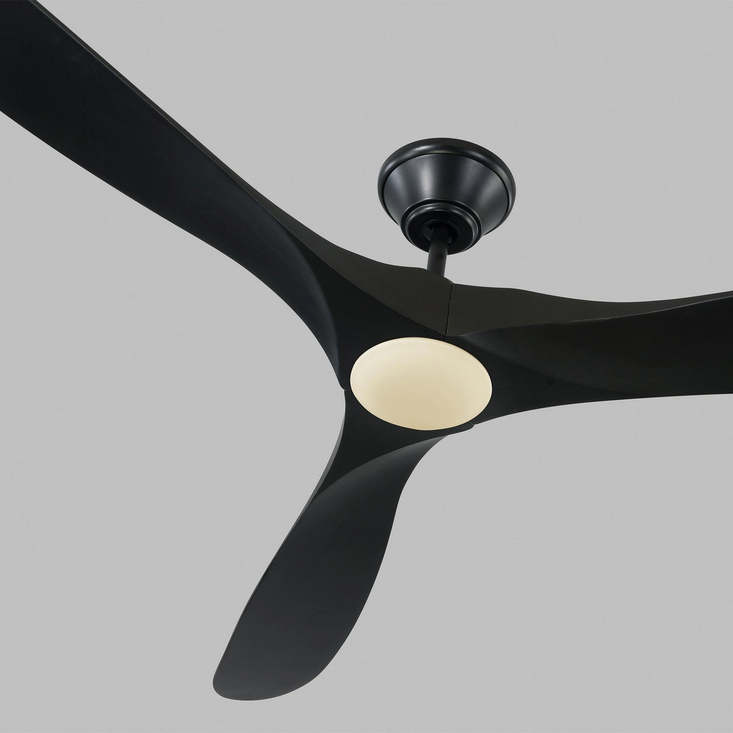 Maverick 70"Ceiling Fan Matte Black