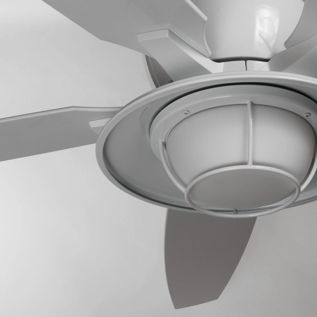 Montague 60" Ceiling Fan White