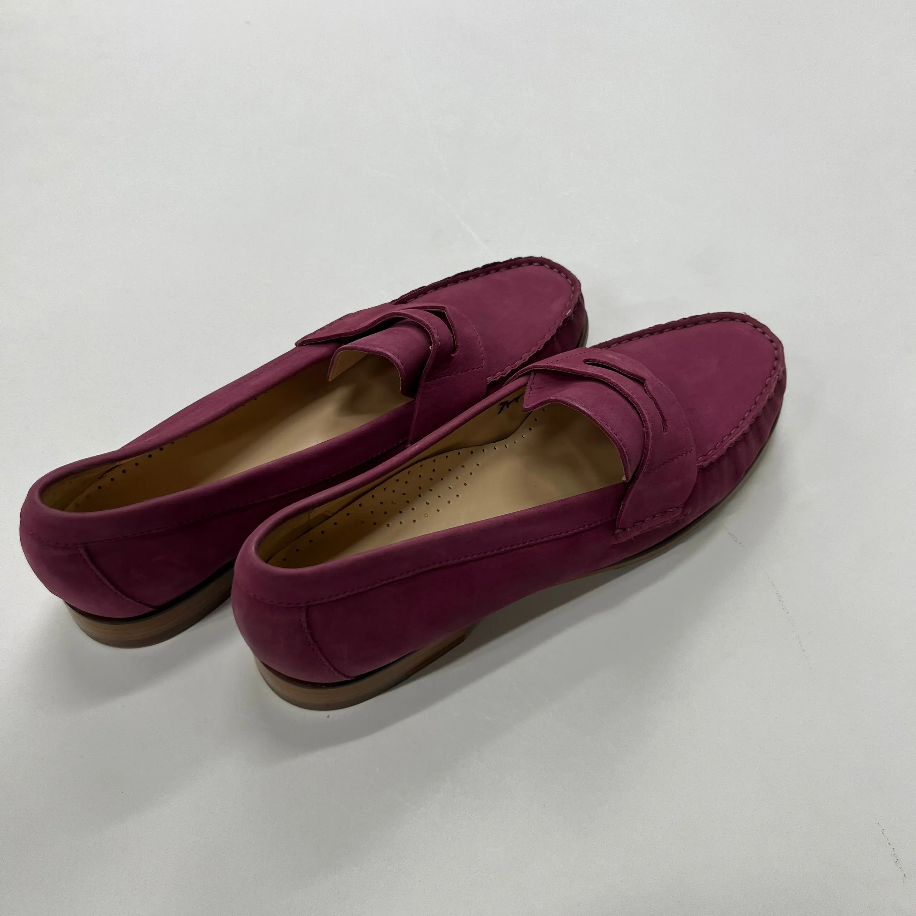 Plum Shoes Flats Loafer Oxford Cole-haan, Size 8 cole haan