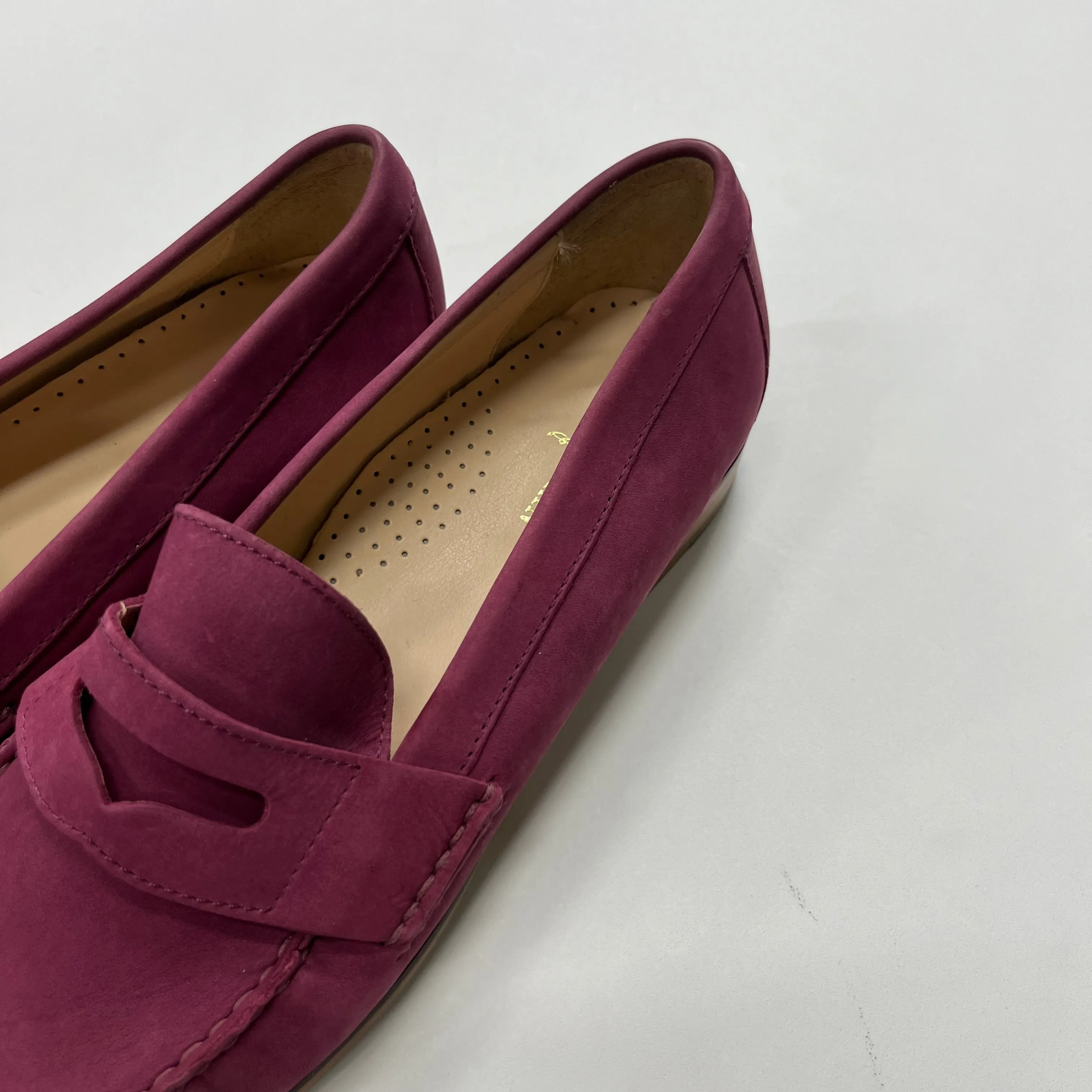 Plum Shoes Flats Loafer Oxford Cole-haan, Size 8 cole haan
