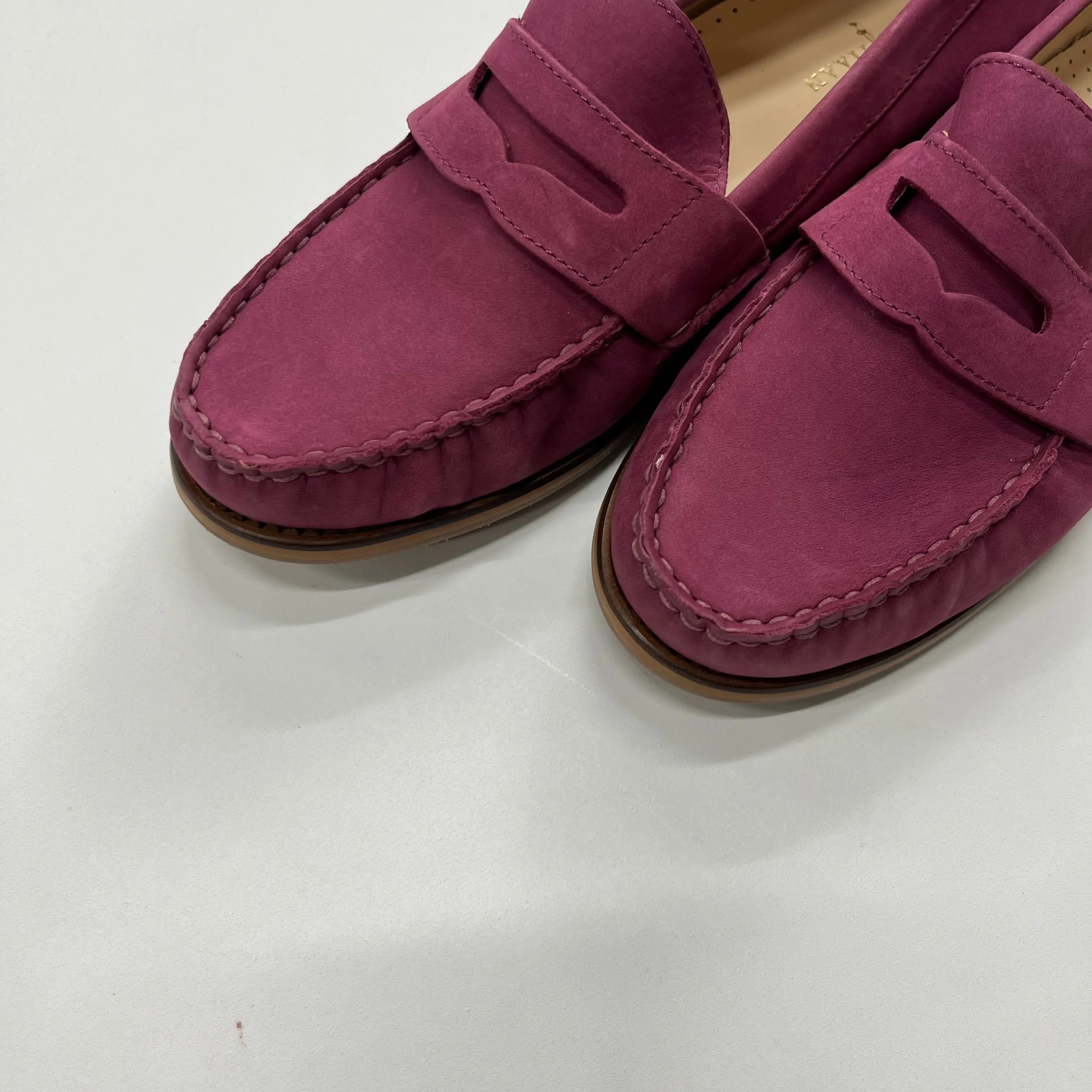Plum Shoes Flats Loafer Oxford Cole-haan, Size 8 cole haan