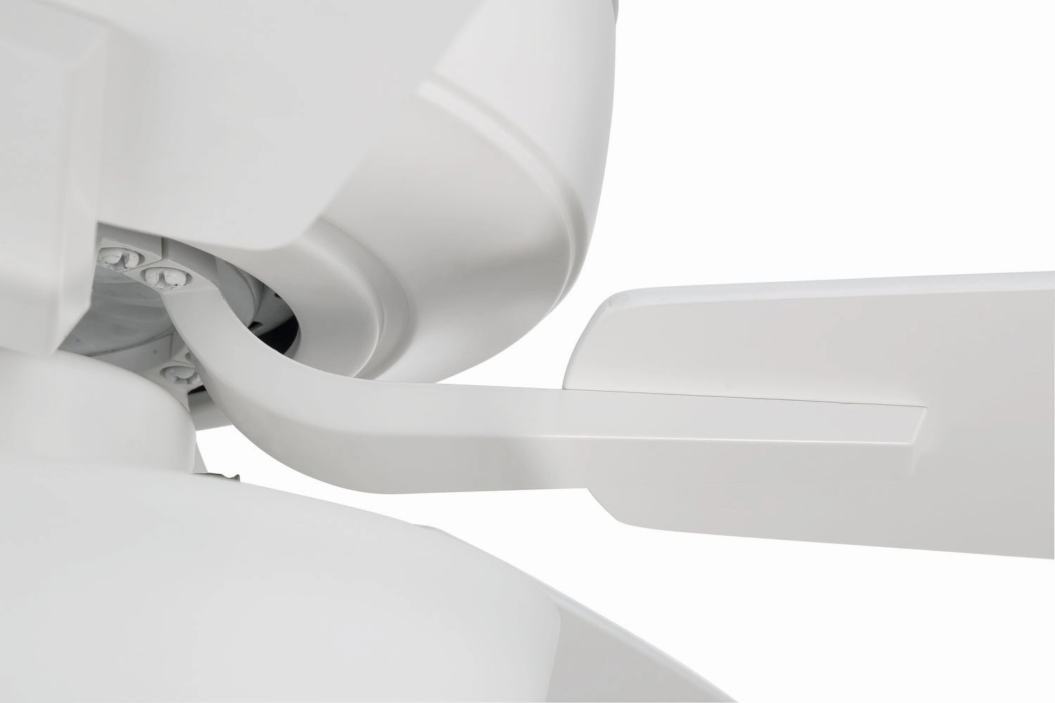 Pro Plus 211 52" Ceiling Fan in White