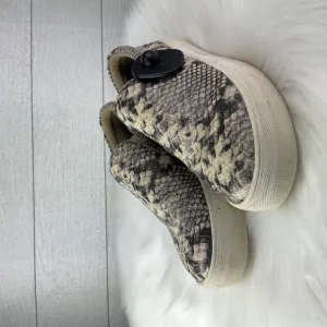 Shoes Flats By Steve Madden In Animal Print, Size: 8 steve madden