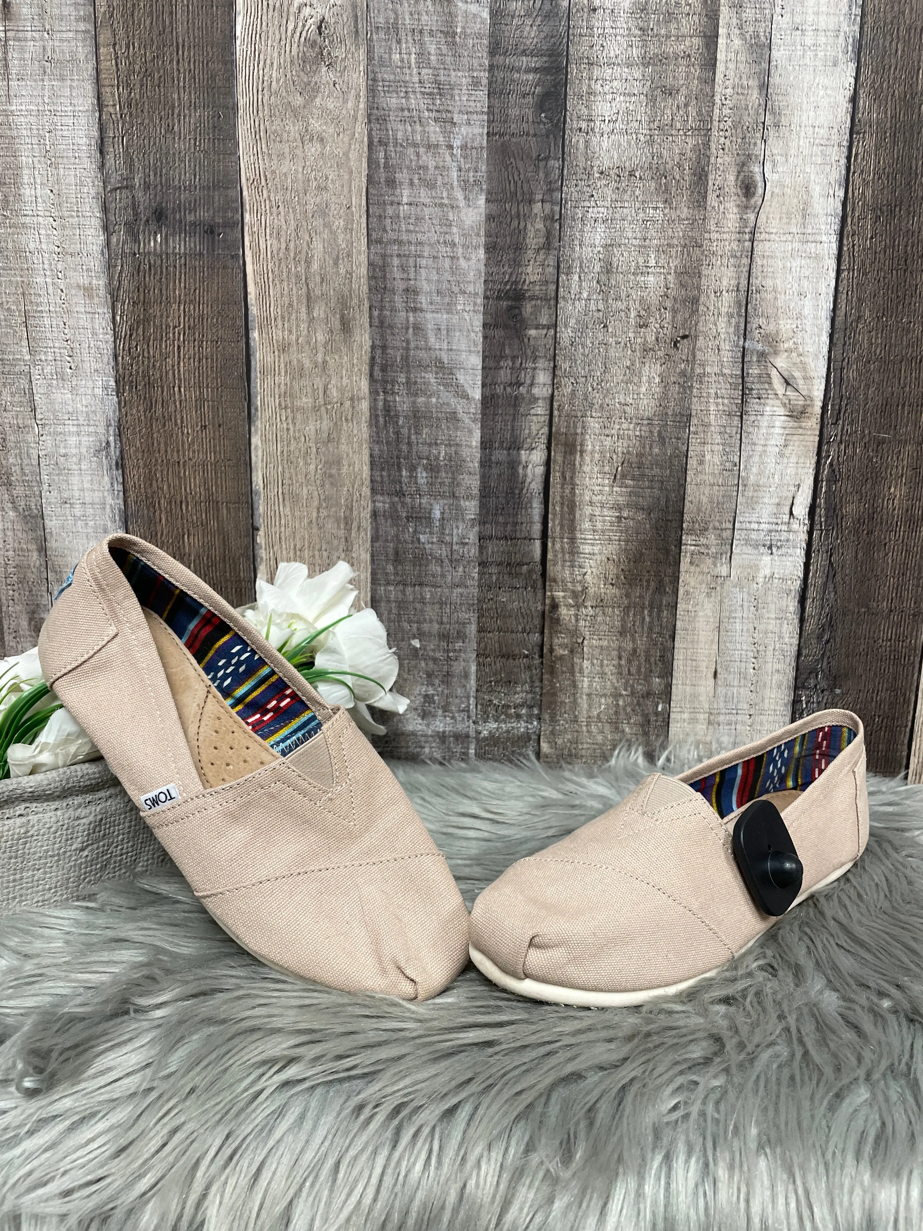 Shoes Flats By Toms In Tan, Size: 8.5 toms