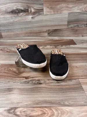 Shoes Flats By Toms  Size: 8.5 toms