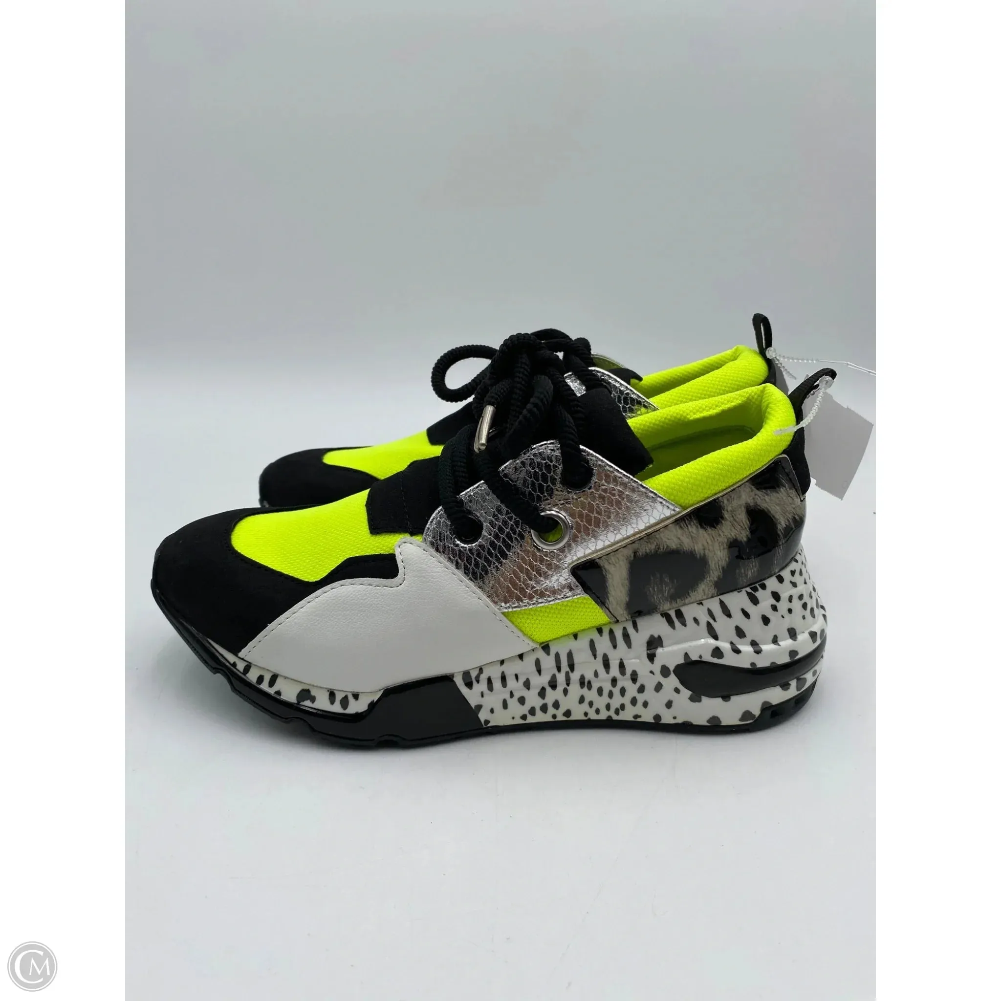 Shoes Sneakers By Steve Madden In Black & White, Size: 7 steve madden