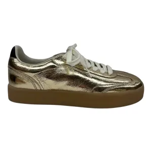 Shoes Sneakers By Steve Madden In Gold, Size:9 steve madden