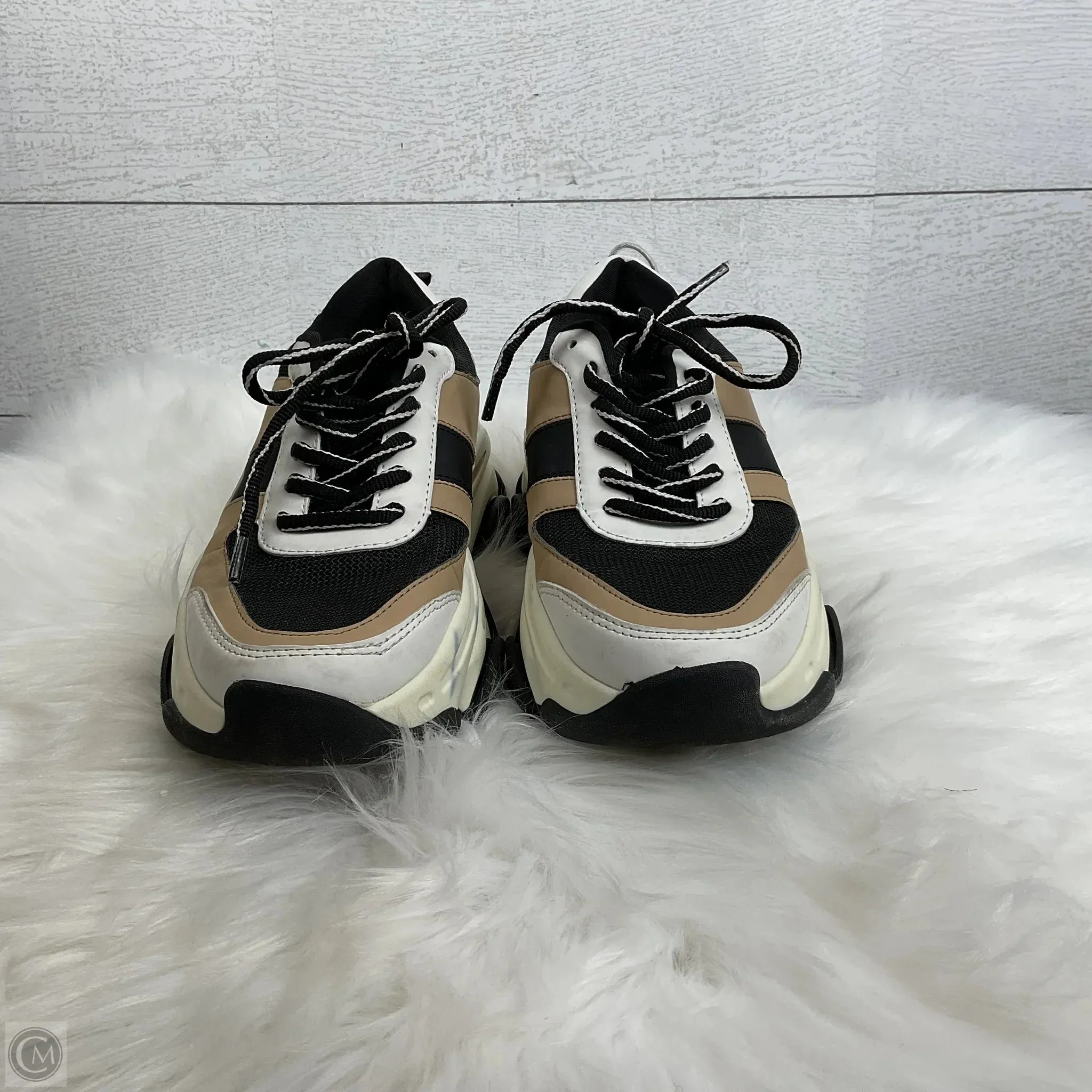 Shoes Sneakers By Steve Madden In Tan & White, Size: 7.5 steve madden