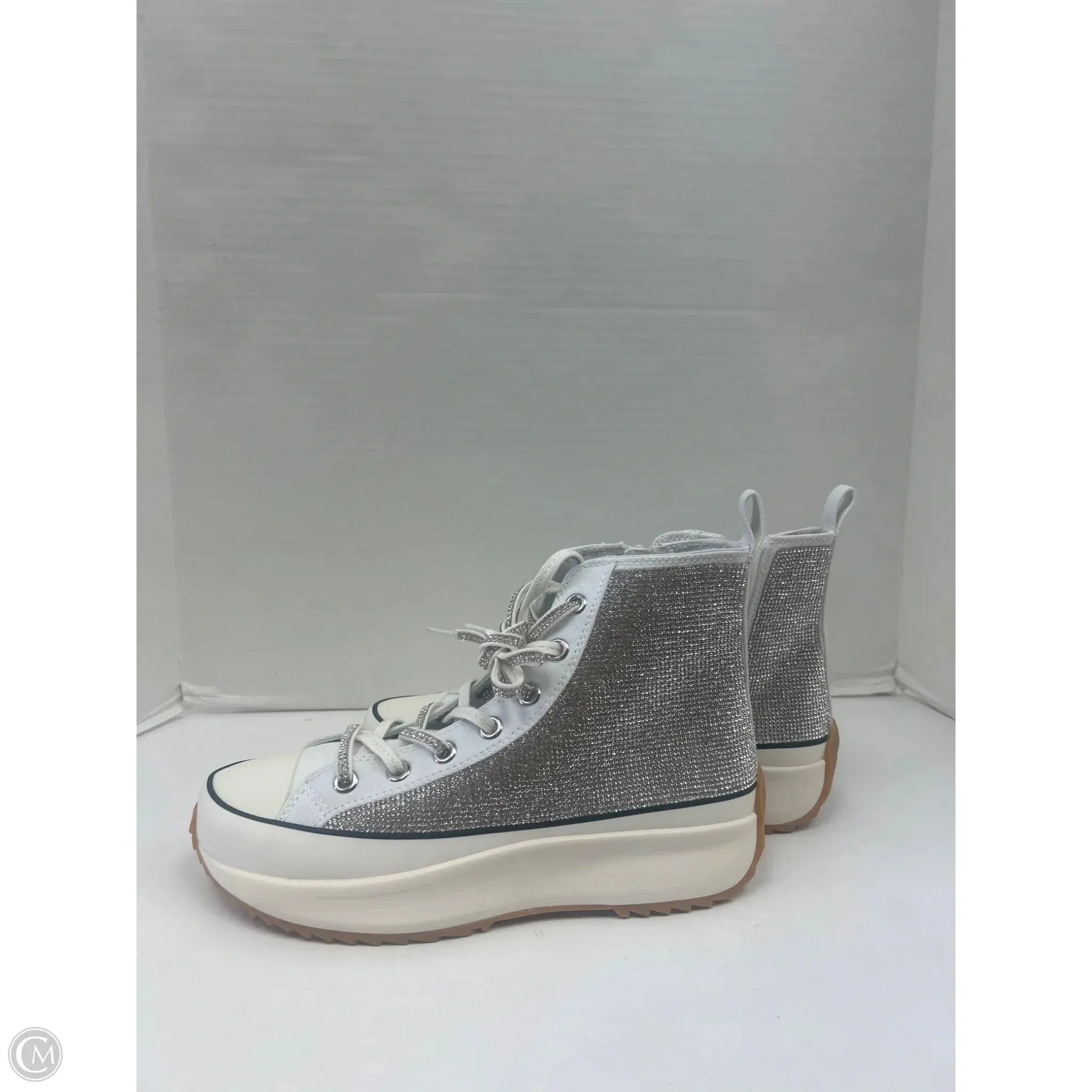 Shoes Sneakers By Steve Madden In White, Size: 10 steve madden