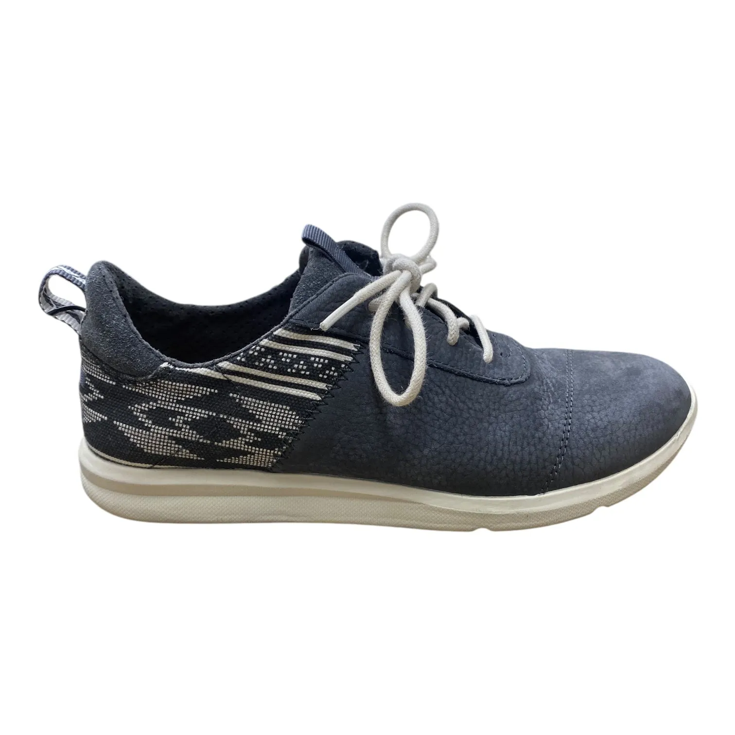 Shoes Sneakers By Toms In Grey, Size: 8 toms