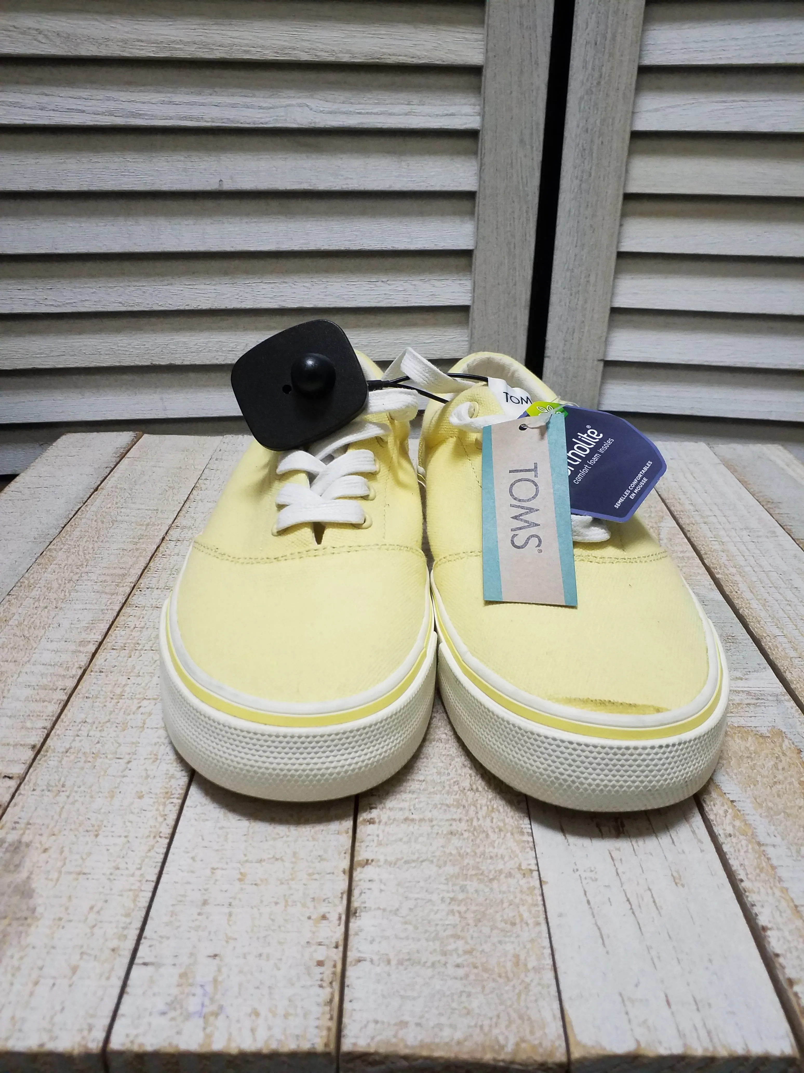 Shoes Sneakers By Toms  Size: 7.5 toms