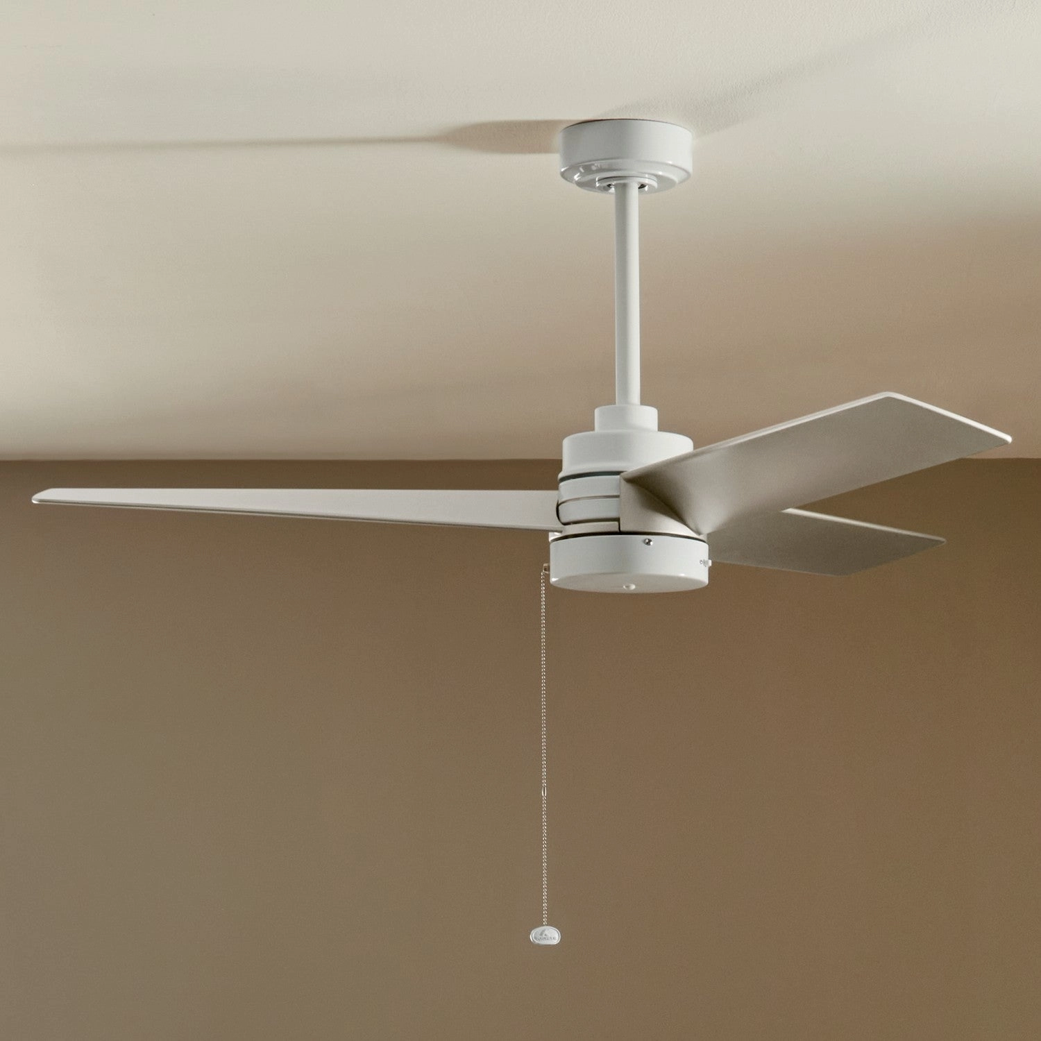 Spyn Lite 52"Ceiling Fan White
