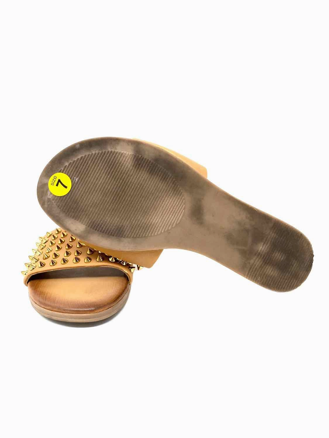Steve Madden Women's Beige Studded Size 7 Slide
