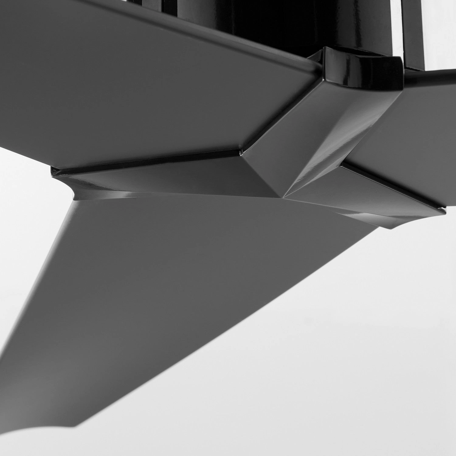 Strato 60"Ceiling Fan Black