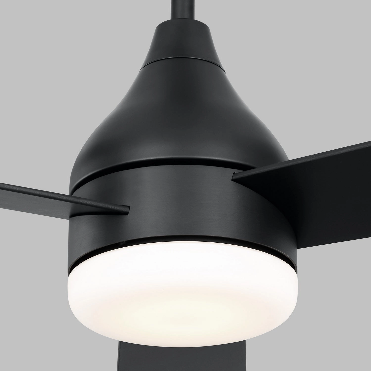 Streaming 52"Ceiling Fan Midnight Black
