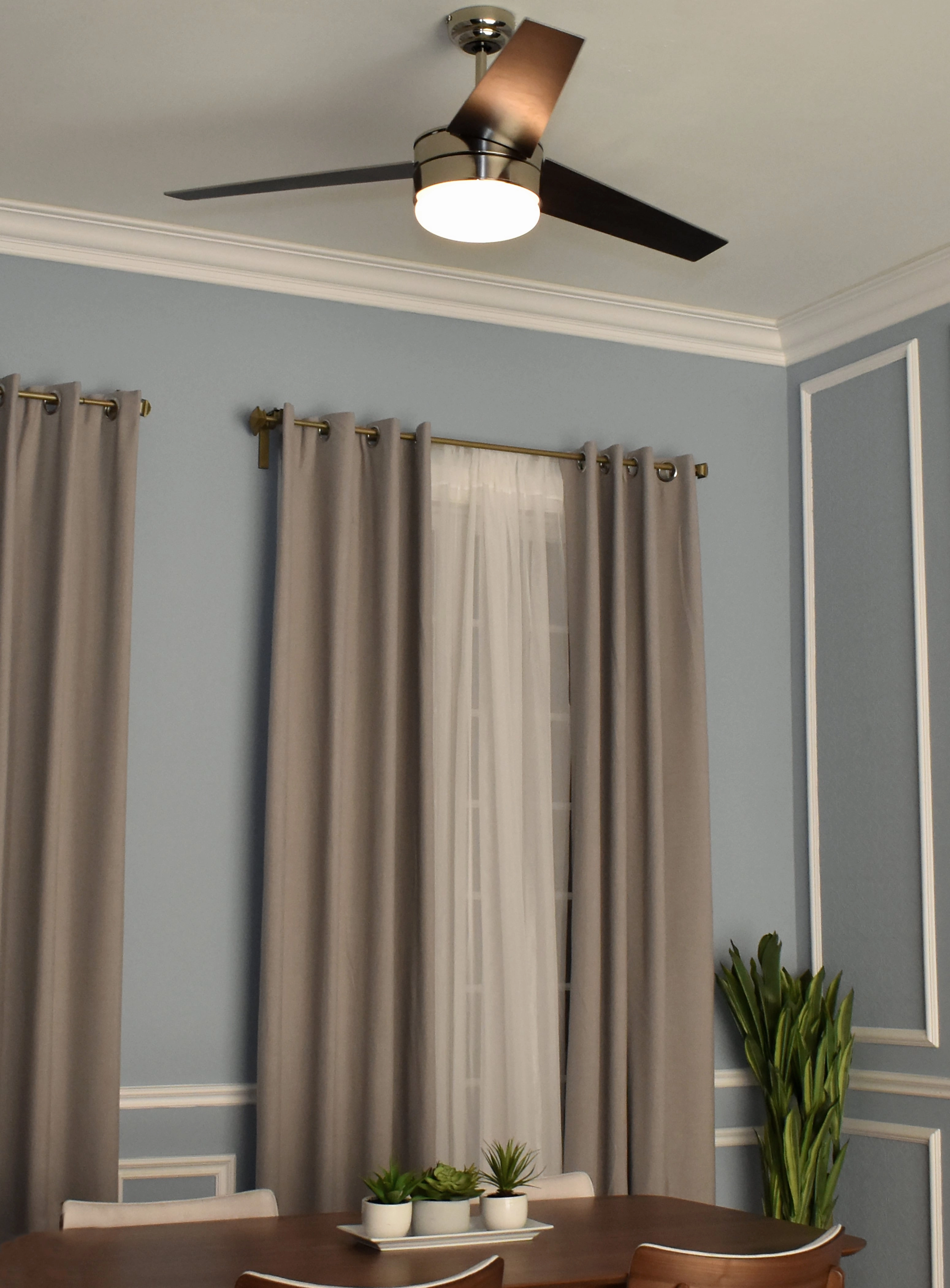 Trio 52"Ceiling Fan Satin Nickel / Black