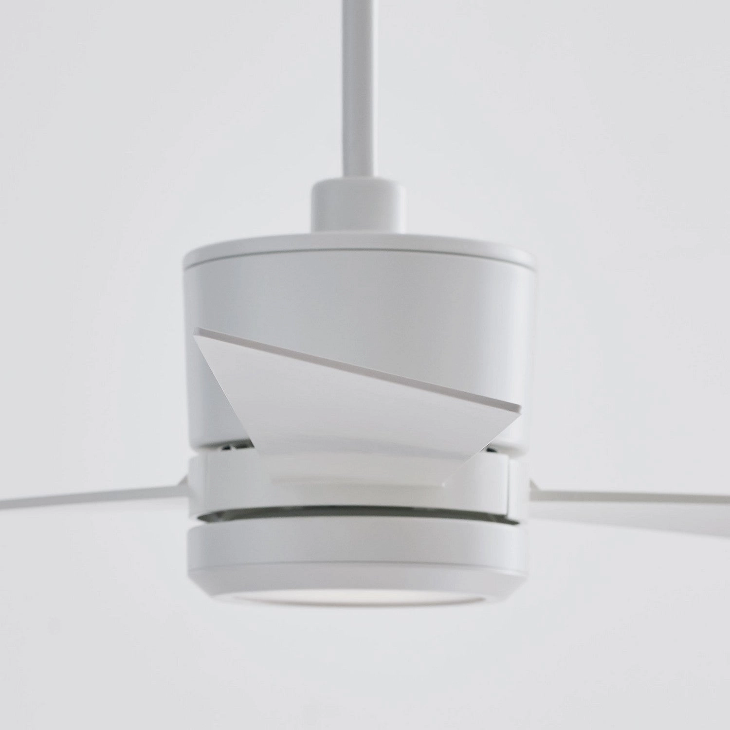 Vision 52" Ceiling Fan Matte White